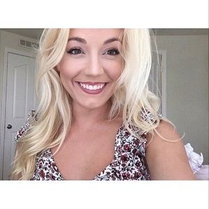 Meet your Posher, Nicole